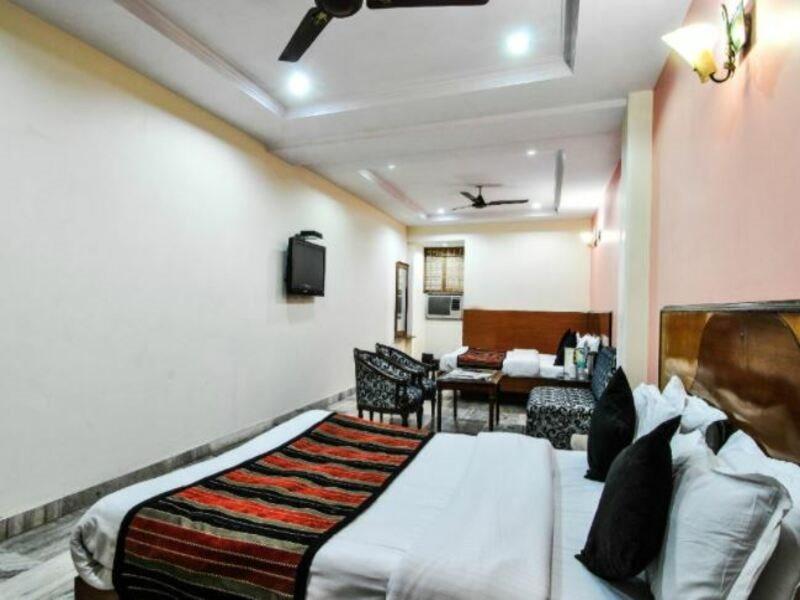 Hotel O Paharganj Near Railway Station Formerly Chand Palace New Delhi Exterior photo