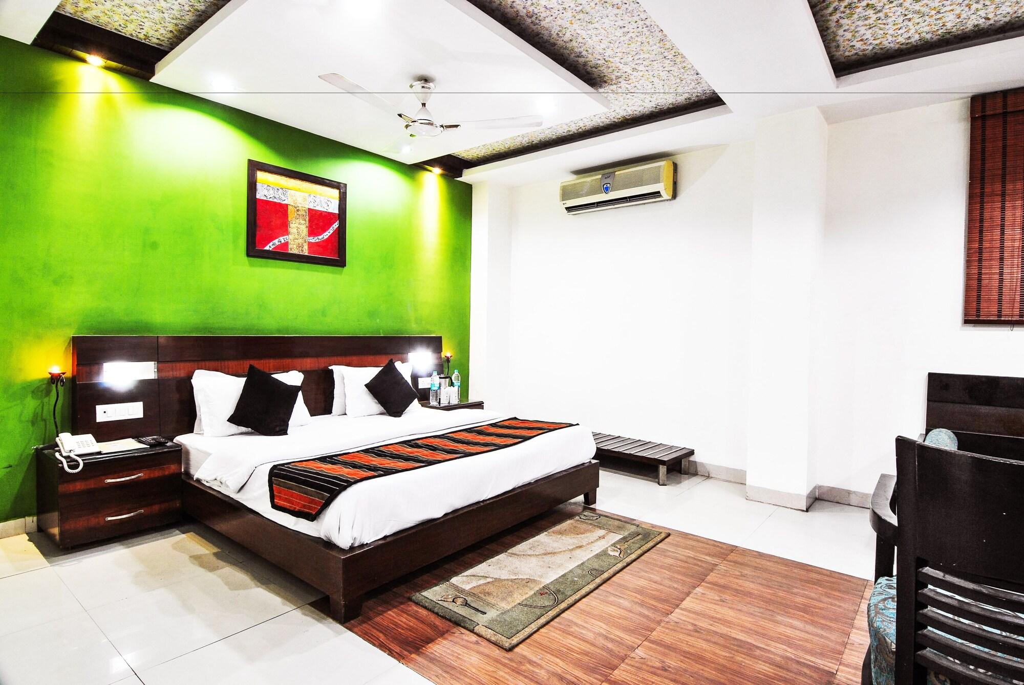 Hotel O Paharganj Near Railway Station Formerly Chand Palace New Delhi Exterior photo