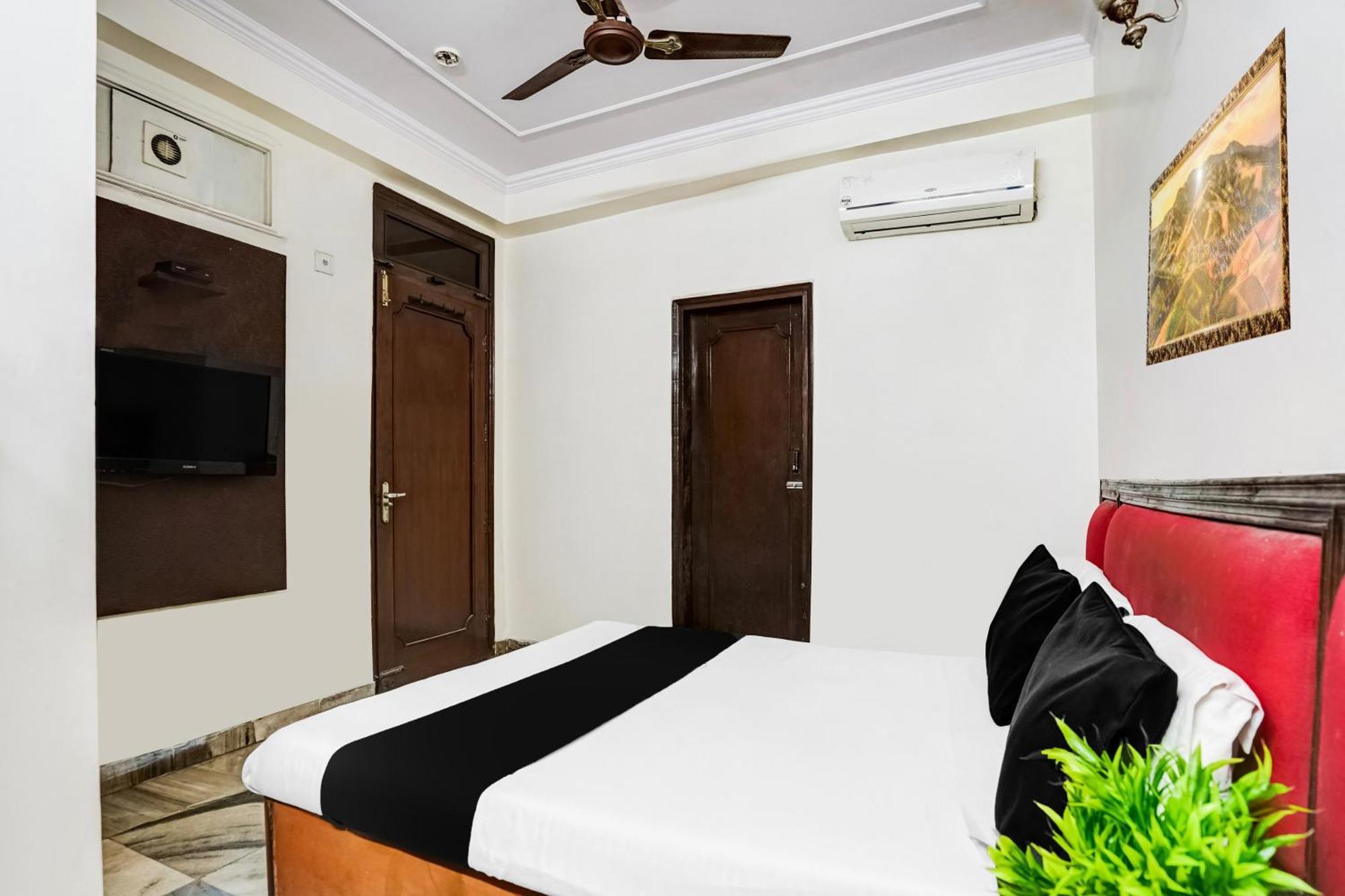 Hotel O Paharganj Near Railway Station Formerly Chand Palace New Delhi Exterior photo