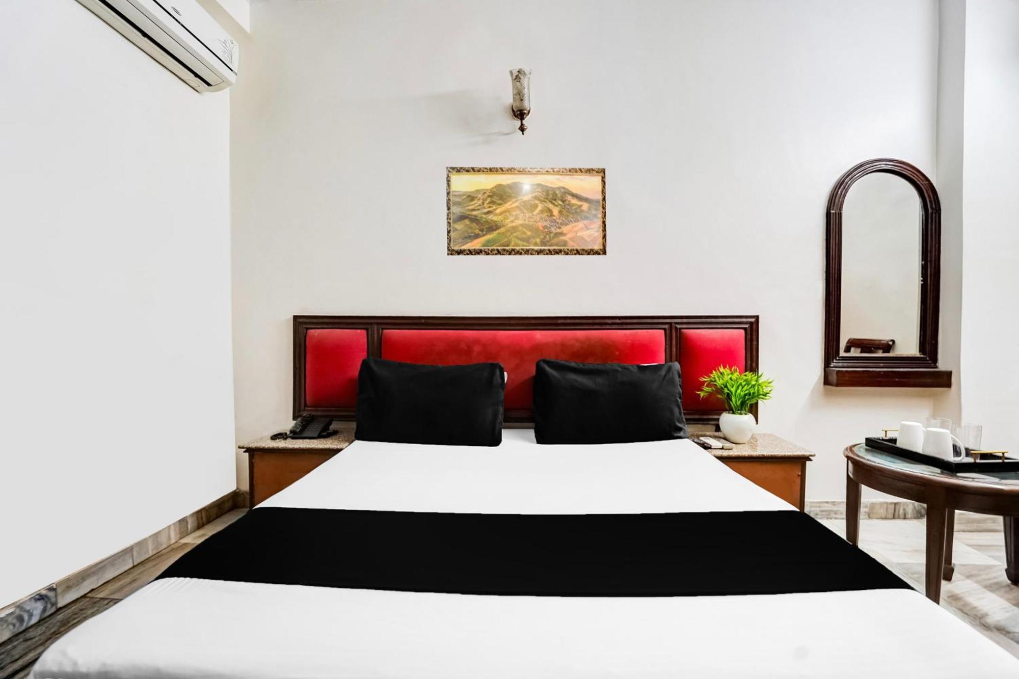 Hotel O Paharganj Near Railway Station Formerly Chand Palace New Delhi Exterior photo