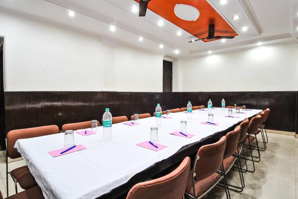 Hotel O Paharganj Near Railway Station Formerly Chand Palace New Delhi Exterior photo