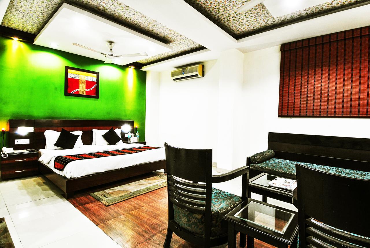 Hotel O Paharganj Near Railway Station Formerly Chand Palace New Delhi Exterior photo