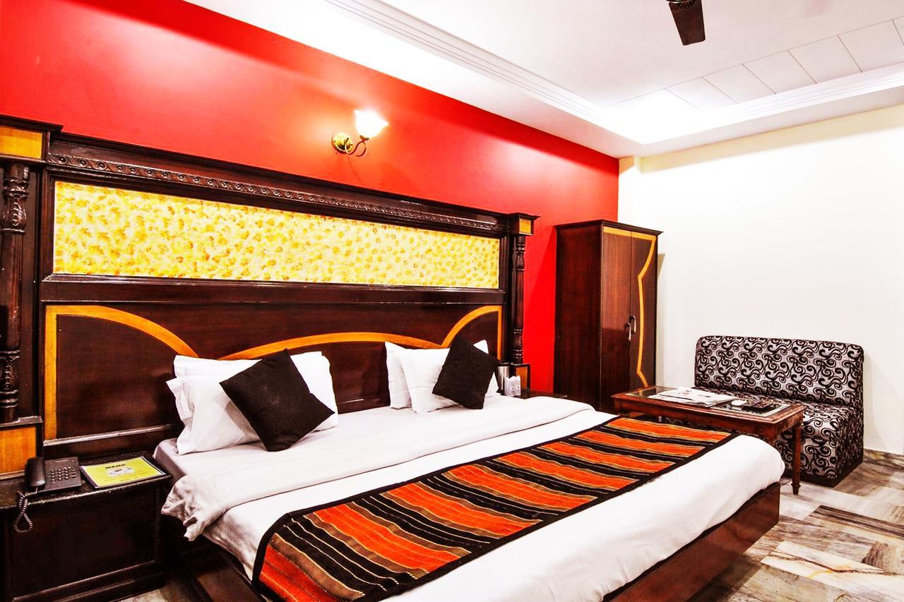 Hotel O Paharganj Near Railway Station Formerly Chand Palace New Delhi Exterior photo